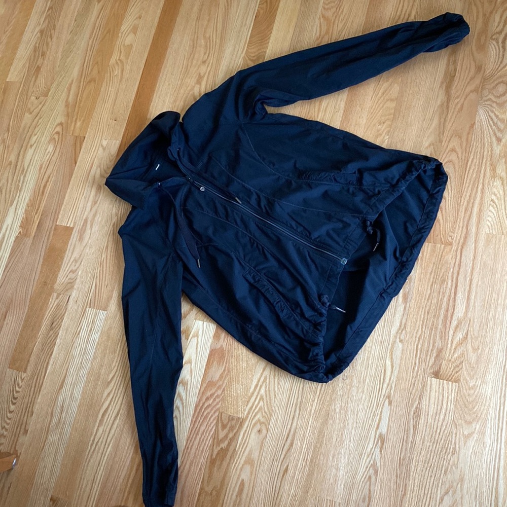 Lulu lemon windbreaker